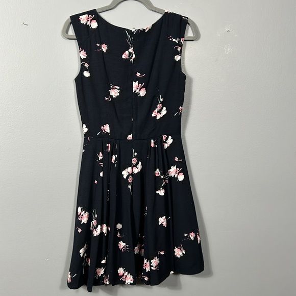 French Connection A- Line V- Neck Midi Floral Dress size 0 - Picture 8 of 11